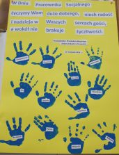 Zdjęcie przedstawia laurkę wykonaną przez dzieci z grupy Świerszcze